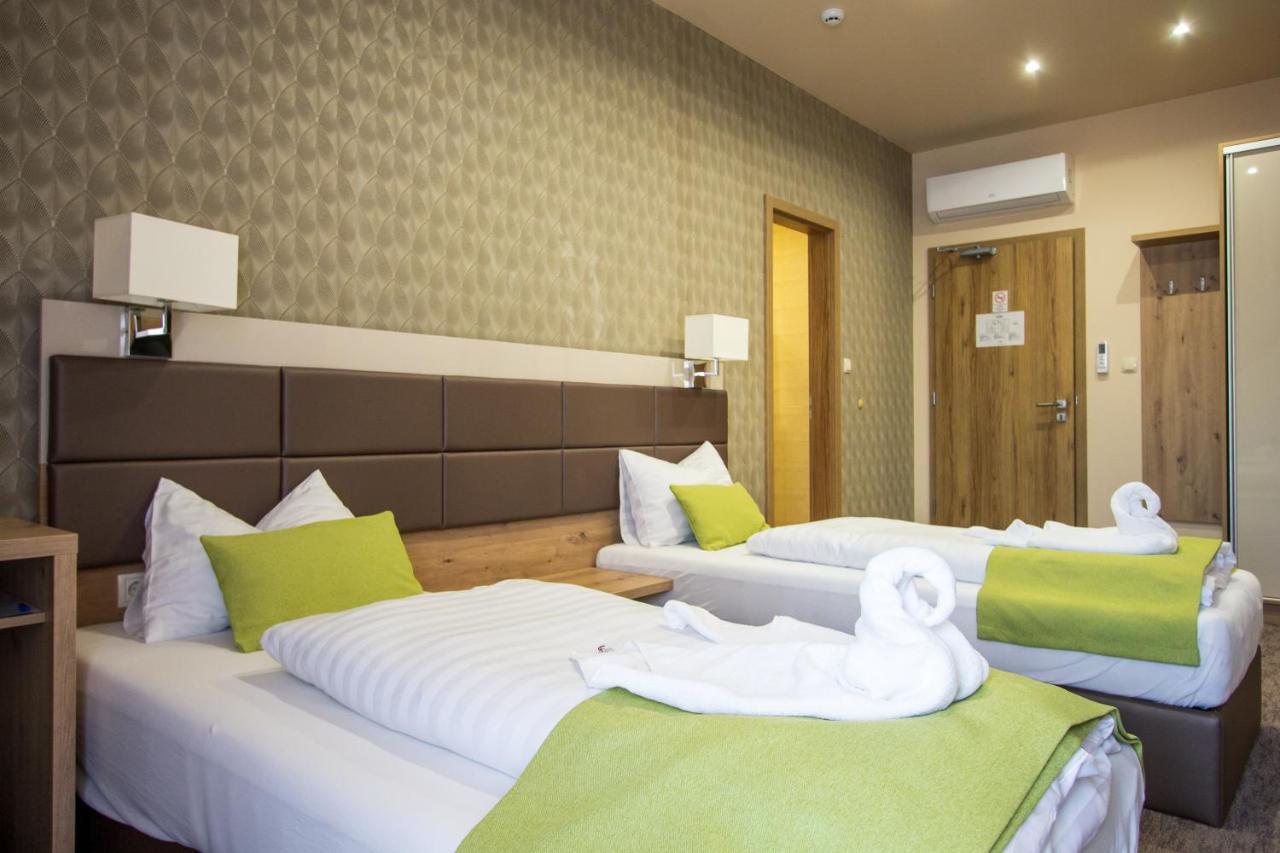 Veresegyház Veres Motel מראה חיצוני תמונה